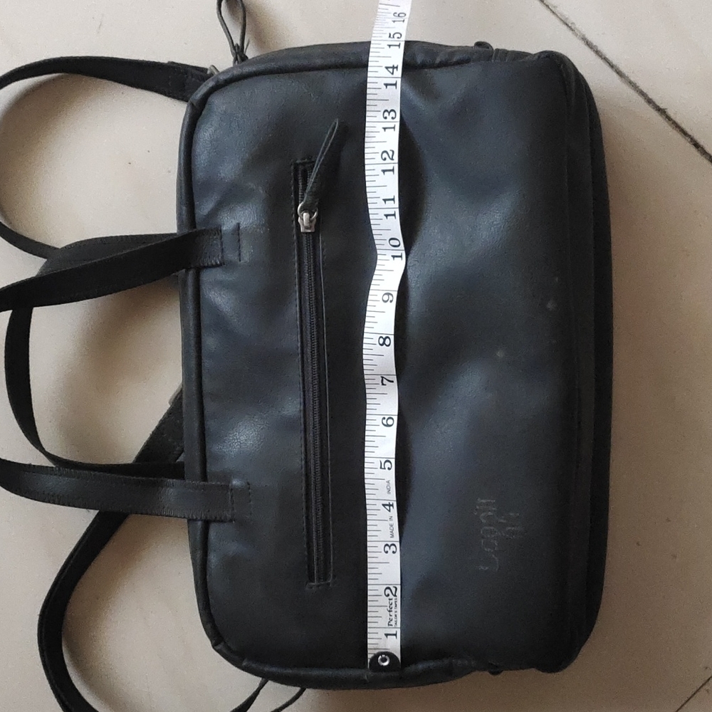 Baggit office/laptop bag - Picture 3 of 9